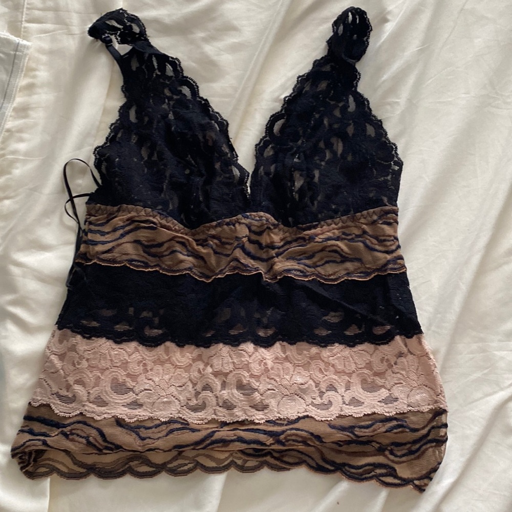 Multi colored Guess lace top size M